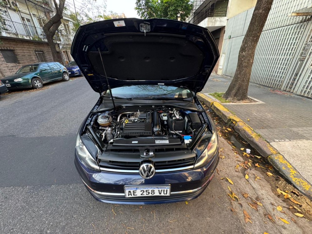 Volkswagen Golf Highline — foto 19